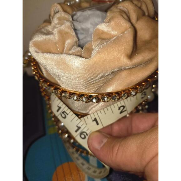 Rhinestone & Pearl Metal Frame Tube Clutch With Gold Purse Chain & Nude Bag NIB - Picture 2 of 9